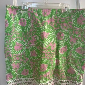 Lilly Pulitzer Green and Pink Lion Skirt size 8